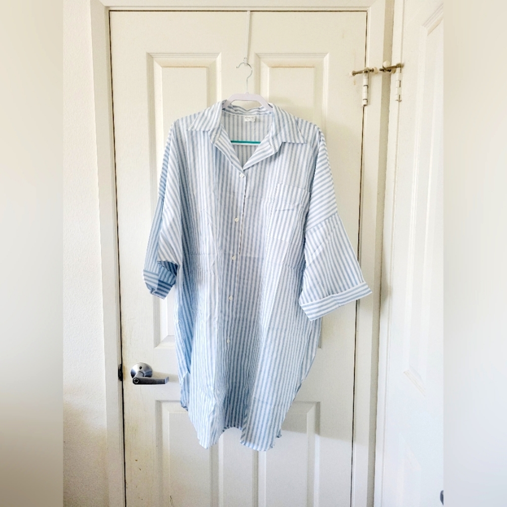 Carole | NWOT 90s VTG White/Blue Striped Long Oversized Sleep Shirt (SIZE 1X)